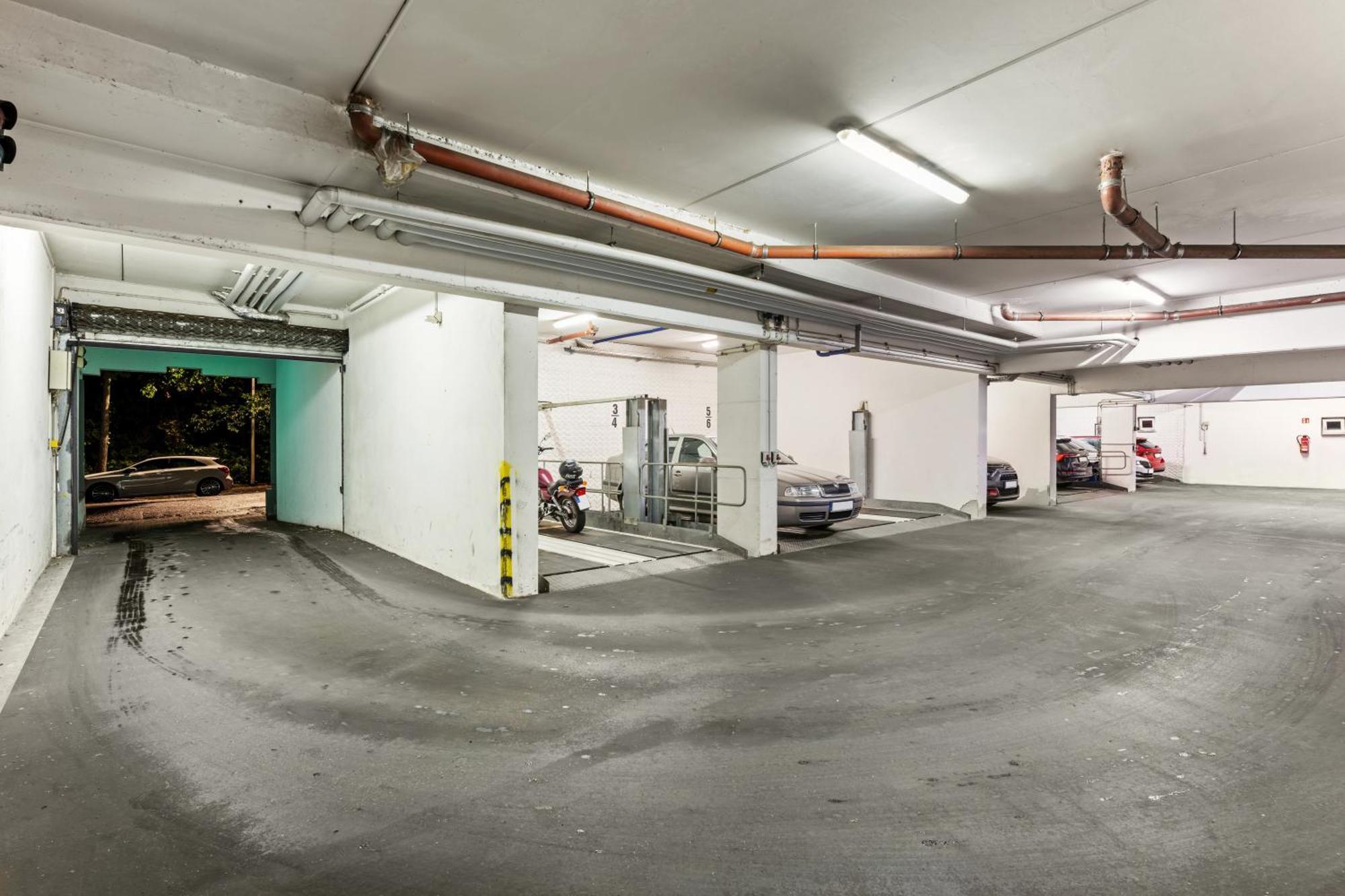츠비카우 Edler Wohnraum Schwanenteich-Penthouse Mit Garage, Grill, Kaffeevollautomat, Klima, Lift & Terrasse 아파트 외부 사진